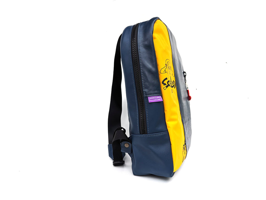 Satellite Backpack 15" - Airbus 319 / Life Jacket